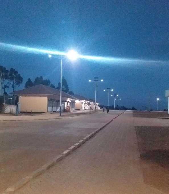 长葛市非洲科特迪瓦太阳能路灯工程